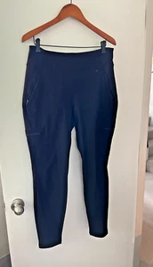 SÜSS! Athleta 14 Headlands Hybrid Cargo High Rise Tight Leggings schwarz #982353 - Bild 1 von 4