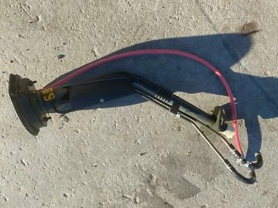 02-06 英菲蒂 Q45 燃油填充颈部原始设备制造商 4.5 升轿车 6 个月零件保修 — 第 1/2 张图片