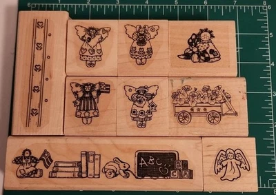 Lote de 9 estampillas de goma montadas en madera sin marca MUÑECA AMERICANA ÁNGEL PATRIÓTICO ETC Foto 1 de 4