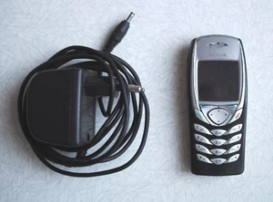 GSM Nokia 6100-noir portable bon état Mobile Phone - Photo 1 sur 7