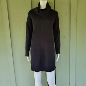 Vestido tejido cuello capucha negro mediano M de LULU'S - Imagen 1 de 4