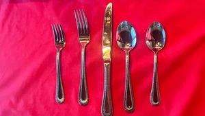 Wallace Wickham Beaded 18/10 Stainless Steel 1 Set Of 5 pc place set VTG - Picture 1 of 3