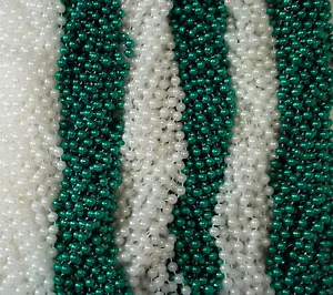 48 grün weiß St. Patricks Day Karneval Perlen Party Gastgeschenke Halsketten 4 Dutzend - Bild 1 von 2