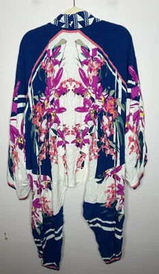 Cardigã Flying Tomato Boho Frente Aberta Kimono Floral Asteca Tamanho Pequeno/Médio - Imagem 1 de 4