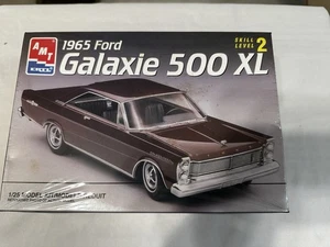 AMT/ERTL - 1965 FORD GALAXIE 500 XL  - 1:25 SCALE KIT #6467 - VINTAGE SEALED NIB - Picture 1 of 8