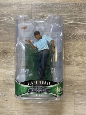 Tiger Woods Pointing Blue Nike Series 1 Upper Deck Pro Shots 2008 PGA Champ  - Image 1 of 3