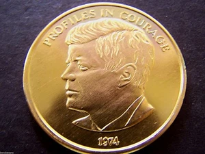 1974 JOHN F. KENNEDY---PROFILES IN COURAGE Gold Aluminum Mardi Gras Doubloon - Picture 1 of 2