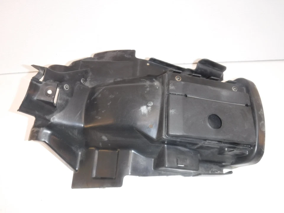 1982 yamaha virago 750 BLACK OEM REAR BACK WHEEL FENDER MUD GUARD - Image 1 of 4