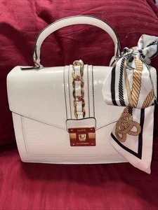 Aldo Umhängetasche weiß/schwarz/gold mit Schal - Bild 1 von 7