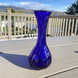 "Florero Jalama Glass Studio 1994 azul cobalto vidrio artístico arremolinado 7"" firmado CC Walters" - Imagen 1 de 7