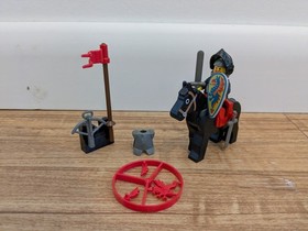 LEGO Castle 6009 Black Knight 100% Complete with New Plumes