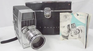 Videocamera vintage Bell & Howell Zoomatic 8 mm film con custodia e manuale d'uso! - Foto 1 di 24
