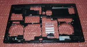 Cubierta inferior Captiva G808II, Clevo P771DM, Schenker XMG U706 - Imagen 1 de 9