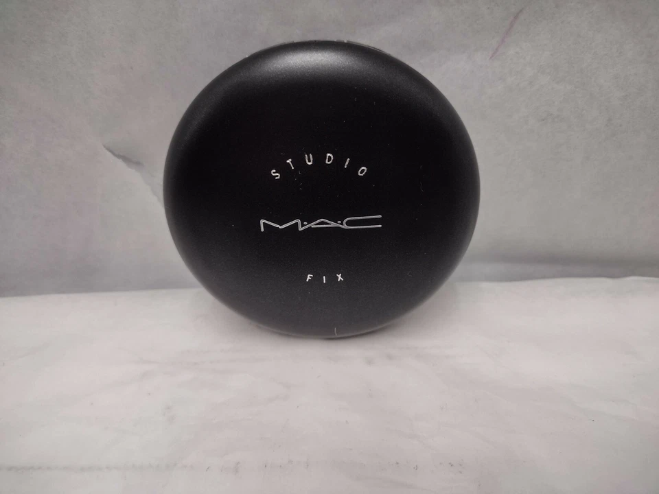 Foundation Compact w/ Sponge and Mirror , MAC Studio Fix Powder/ empty compact - Image 1 of 4