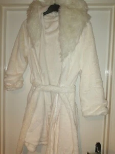 Boux Avenue ivory snow Queen robe Size M - Picture 1 of 3