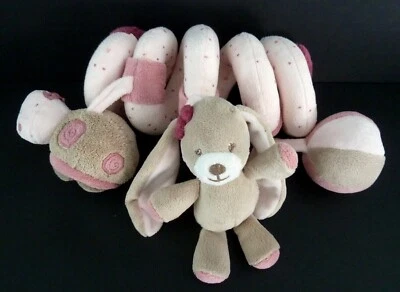R9. DOUDOU PELUCHE JOUET SPIRALE NATTOU LAPIN TORTUE BALLE rose beige coeur TTBE - Photo 1/2