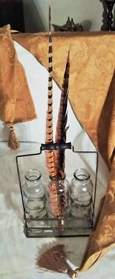 Jarrones decorativos para botellas elegantes de granja en soporte de metal galvanizado con mango de madera Foto 1 de 4