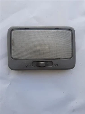 LUCI INTERNE ANTERIORI Honda HR-V (GH)(1999->) 1.6 16V 4WD D16W1 - Imagem 1 de 4