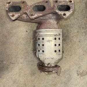 catalytic converter oem - Picture 1 of 3