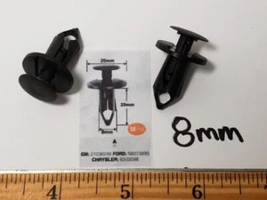 2 Universal Plastic Retainer Clip Fender Push Bumper Fastener Rivet Ford 8mmx20m - Picture 1 of 5