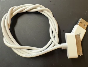 Genuine Apple iPhone iPad 2 3G iPod 30 Pin to USB Charging Cable Dock Connector - Picture 1 of 4