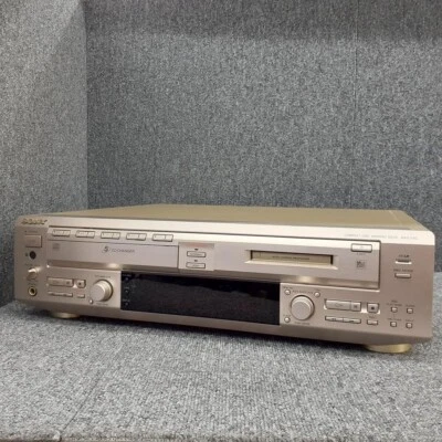 Basura SONY MXD-D5C Cambiador de 5 CD MiniDisc Reproductor MD Cubierta Integrada Foto 1 de 4