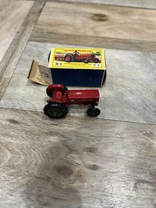 VINTAGE LESNEY MATCHBOX K-4 INTERNATIONAL TRACTOR ORIGINAL BOX - Picture 1 of 7
