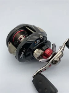 Abu Garcia REVO SX 7.1:1 Baitcasting Reel Right Handed 11 Bearings Gen 2 SX - Picture 1 of 11