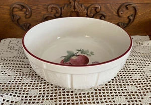 RARE Pfaltzgraff Delicious Harvest Bowl 9 Inch Excellent Condition Apples - Picture 1 of 9