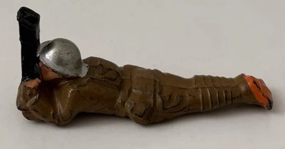 NICE 1930s MANOIL 45 M72 LEAD DIME STORE G.I. SOLDIER OBSERVER W/ PERISCOPE - Imagem 1 de 4