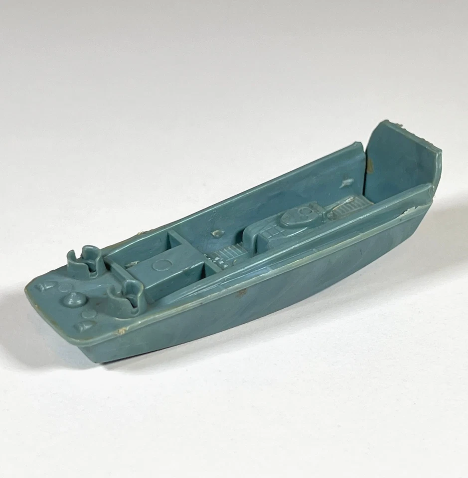 Barco artesanal de desembarco del ejército plástico azul mármol Italia vintage INGAP juguete de los años 50 Foto 1 de 4