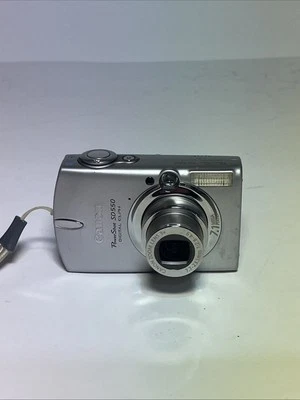 Câmera Digital Elph Canon Powershot SD550 7.1MP, Para Peças - Imagem 1 de 4