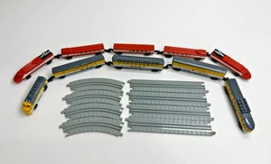 De colección 1989 Galoob Amarillo Río Gran y Rojo Tren Bala 5 vagones Juegos de trenes con vía - Imagen 1 de 19