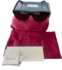 (AUTHENTIC) GUCCI SUNGLASSES (GG0010S) MENS LUXURY BLACK/w SMOKED LENSES - Picture 1 of 8