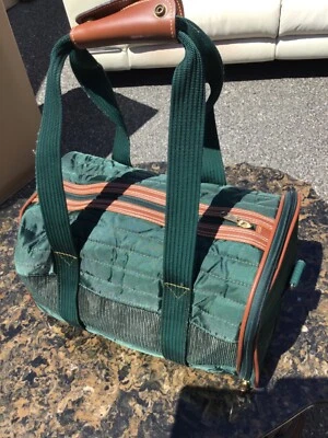 YBS Cat Kitten Soft Sided Carrier in sehr gutem Zustand Farbe Grün - Bild 1 von 4