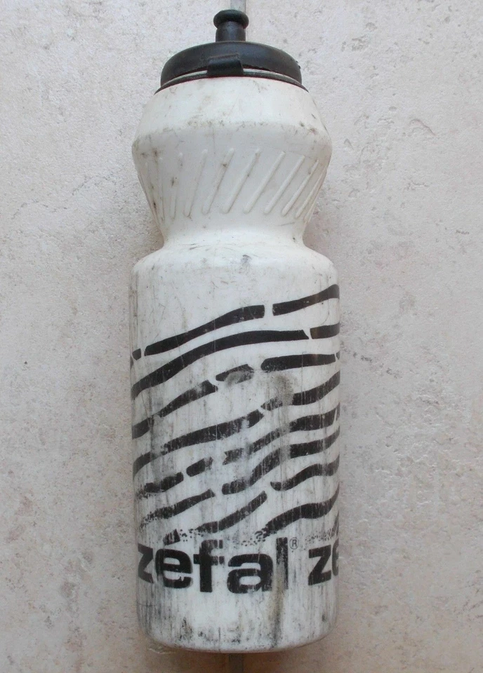 Water bottle ZEFAL 16 oz cycles bike vintage old cycling biking sport  - Imagem 1 de 3