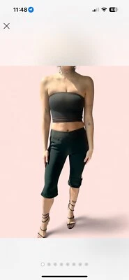 Pantalón capri Moschino negro vintage hecho en Italia con cremallera en la espalda Foto 1 de 4