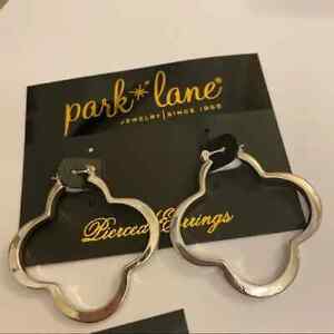 Park Lane  JOYRIDE  EARRINGS - Quatrefoil Shape - SILVER ONLY (1 PAIR) - Pretty!