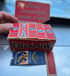 NOS champion spark plugs Y4a 1938-42 Buick 41-47 Chevrolet Fleetline Packard! - Picture 1 of 7