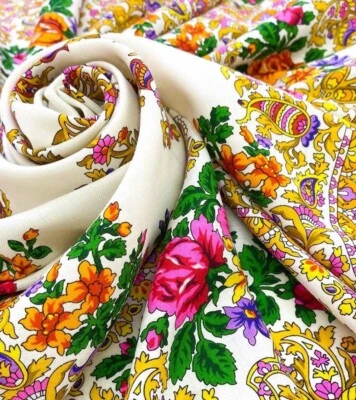 58'' square scarf 100% merino wool Pavlovo Posad shawl creamy white yellow 928 - Image 1 of 4