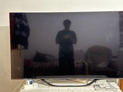 Hey there, I am willing to sale my Hisense U7 TV in Berlin. - Bild 1 von 4