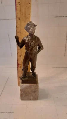 Estatua de bronce firmada Otto Hofmann estatuilla arte base de mármol niño de Rodas rezando Foto 1 de 4