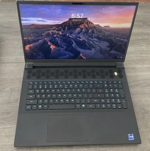 Alienware M18 R1 i9-13900HX, 64GB, 4TB SSD, RTX 4090, Win 11 Pro LESEN! - Bild 1 von 13