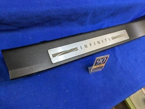 2009-2017 INFINITI QX70 FRONT PASSENGER SIDE DOOR SILL SCUFF PLATE TRIM OEM - Picture 1 of 12