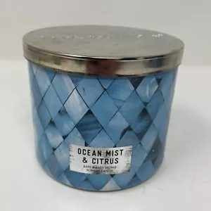 Bath & Body Works OCEAN MIST & CITRUS Candle 3-Wick 14.5 oz Jar Scented Fresh - Picture 1 of 3