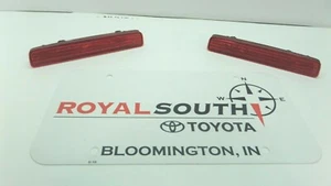 Toyota Prius C 2018-2019 Right and Left Rear Lower Reflectors Genuine OEM OE - Picture 1 of 2