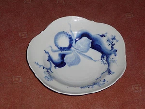 Topp:  Meissen - Speiseteller - Blaue Orchidee auf Ast - von Prof. Heinz Werner - Bild 1 von 3
