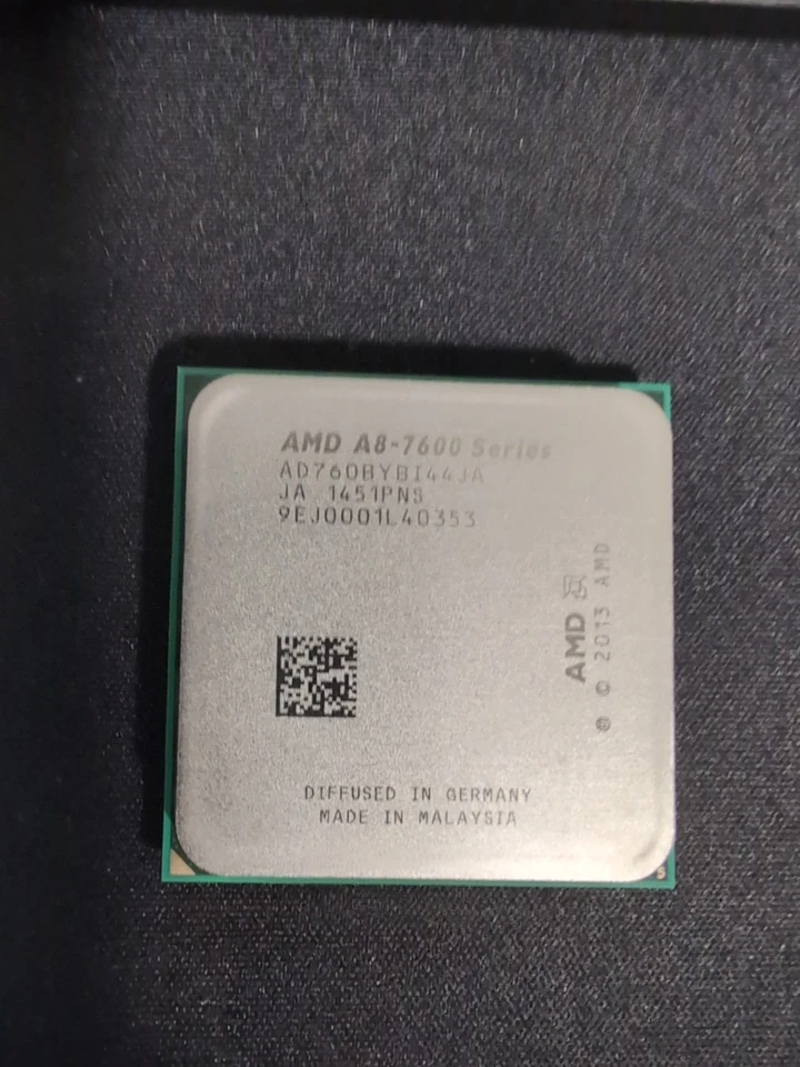 AMD PRO A8-7600B APU 3.1 GHz (Turbo 3.8 GHz) Socket FM2+ R7 CPU AD760BYBI44JA - Image 1 of 1