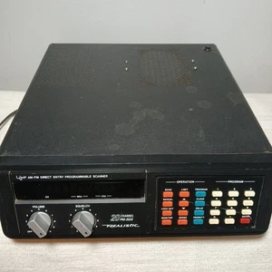 Vintage REALISTIC Scanner PRO-2020 AM/FM VHF/UHF 20 Channel Programmable Police - Afbeelding 1 van 12