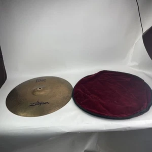 Platillo Zildjian Avedis Edge Solid Ride 20" 51 cm con bolsa de terciopelo rojo - Imagen 1 de 6